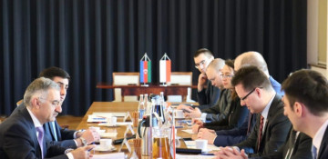 Warsaw hosts first meeting of Azerbaijan-Poland Working Group on transport and logistics