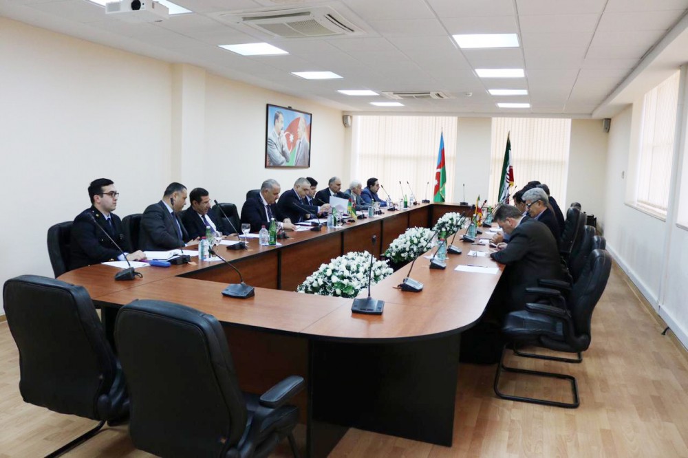 Azerbaijani, Iranian customs authorities discuss cooperation under e-TIR pilot project 