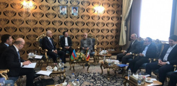 Azerbaijan, Iran discuss economic cooperation prospects