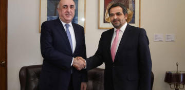 Elmar Mammadyarov holds several meetings in Chile 