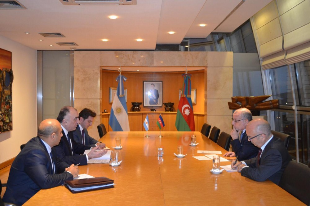 Azerbaijan, Argentina discuss cooperation prospects
