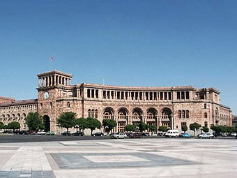 Pashinyan, his team will soon lead Armenia's economy into dead end - economist