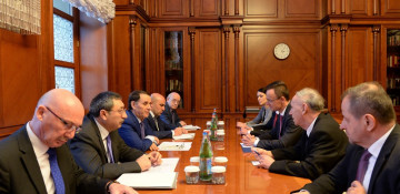Azerbaijan`s Prime Minister meets with delegation led by Hungarian Minister of Foreign Affairs and Trade