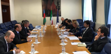 Azerbaijan, Italy hold political consultations