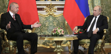 Putin praises large-scale international, military cooperation with Turkey   