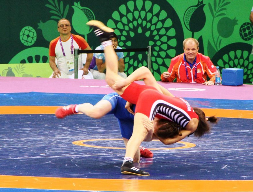 Two Azerbaijani female wrestlers into semifinal of European Championships