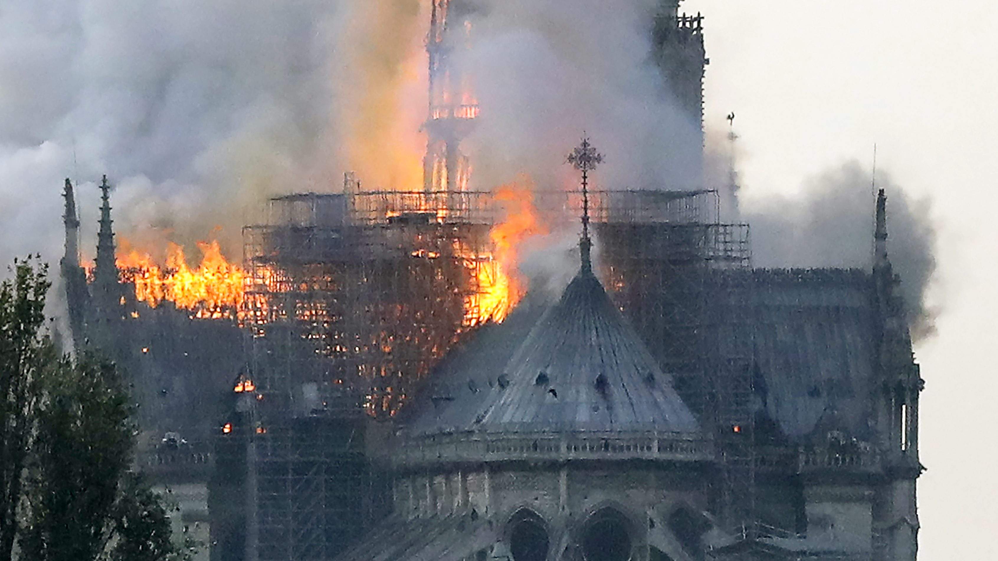 Fire at Notre Dame cathedral extinguished - UPDATED 