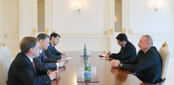 President Ilham Aliyev receives US Deputy Assistant Secretary