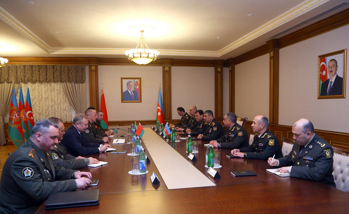 Azerbaijan, Belarus mull prospects for development of military-technical co-op