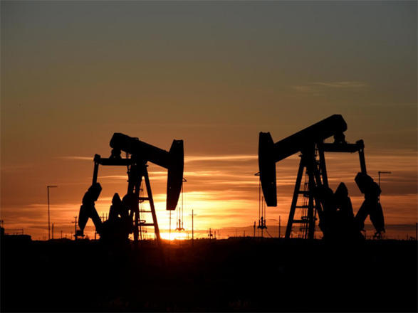 Azerbaijan doesn't expect great changes in oil market due to anti-Iranian sanctions