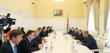 Azerbaijani PM meets delegation led by president of Chamber of Deputies of Czech Parliament 