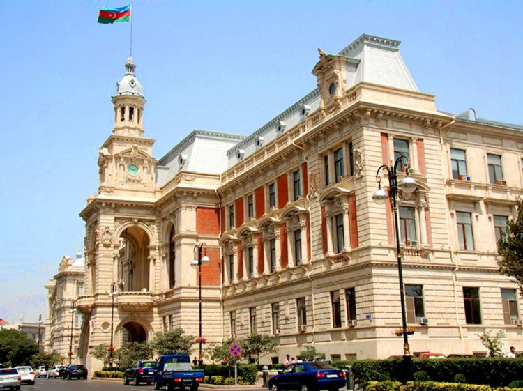 Baku Executive Power talks on closing of city's most popular street