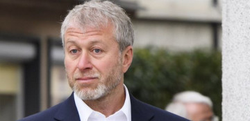 Roman Abramovich arrives in Baku