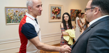 EY Azerbaijan Organized Art Exhibition to Support Young Artists