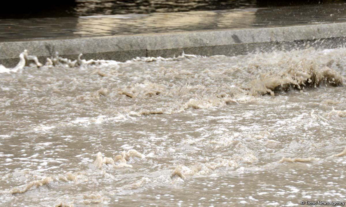 At least 12 killed, 13 hurt as compound wall collapses in Mumbai due to heavy rain