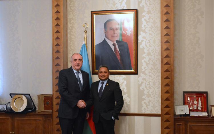Azerbaijani FM receives newly appointed Malaysian Ambassador to Azerbaijan