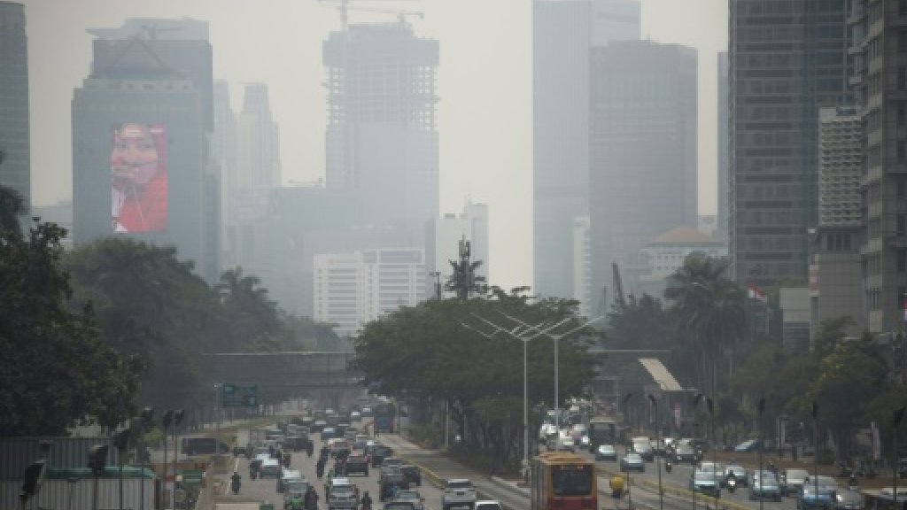 Jakarta residents sue Indonesia government over air pollution