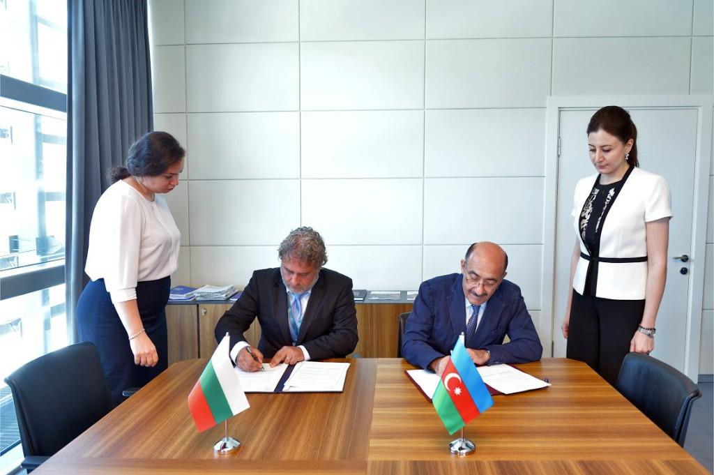 Azerbaijan, Bulgaria ink program document on cultural co-op 