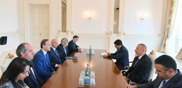 President Ilham Aliyev receives Italian delegation