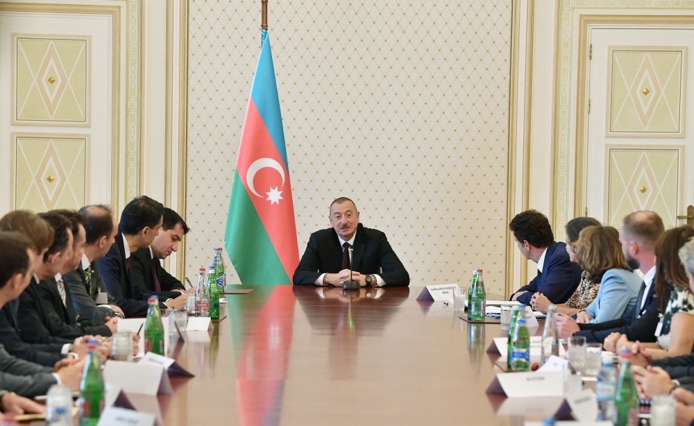 Azerbaijani president receives representatives of MEDEF member companies