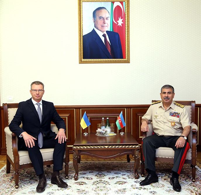 Azerbaijani defense minister meets with new ambassador of Ukraine