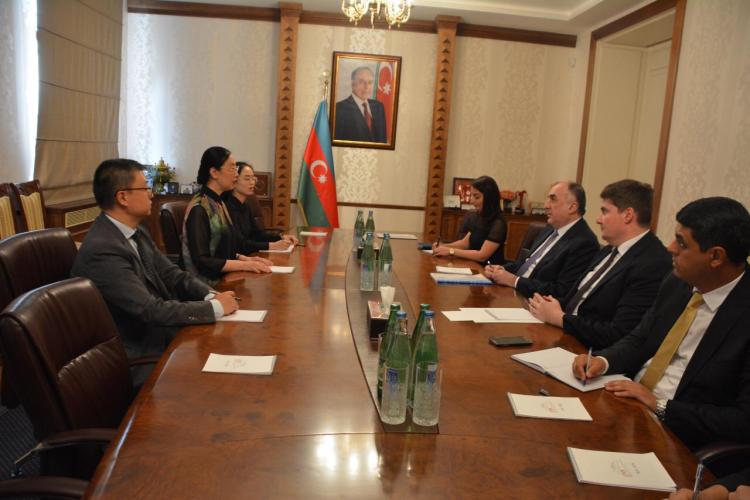 Azerbaijani FM receives Jordan ambassador to Azerbaijan