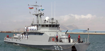 Kazakh naval ship arrives in Baku