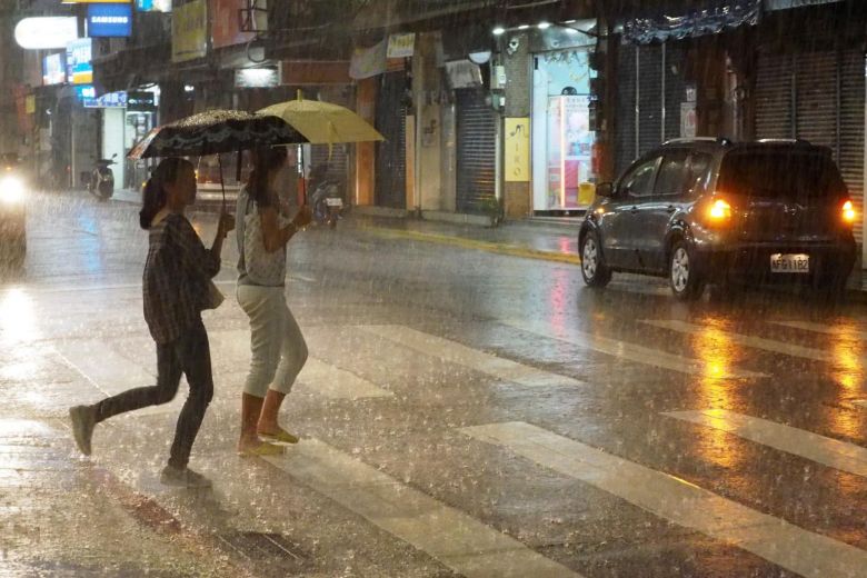 China issues 'red alert' as super typhoon approaches mainland