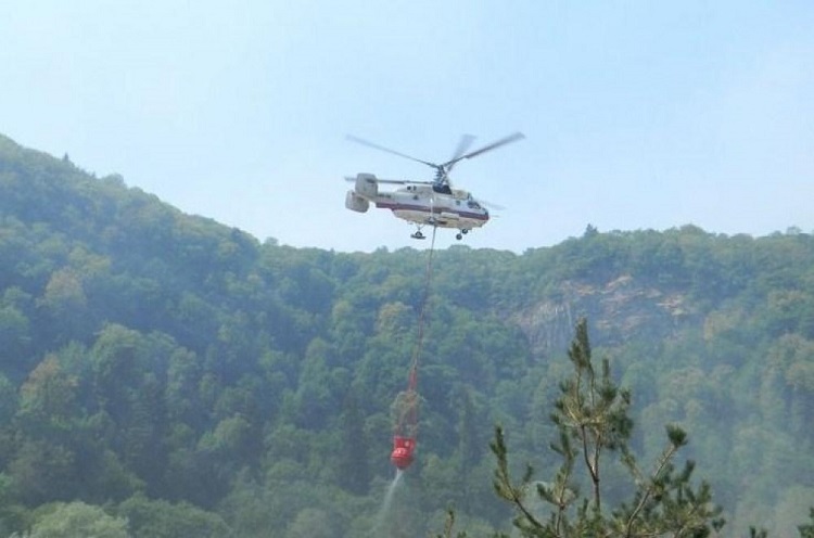 Two helicopters involved in extinguishing fire in Hirkan National Park