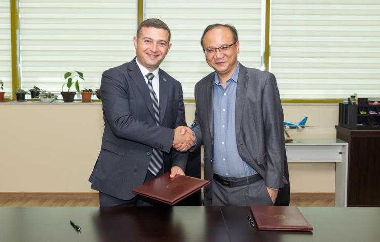 AZAL signed three years agreement on charter flights to China
