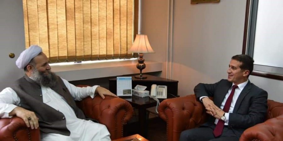 Azerbaijan envoy discusses religious tourism promotion with Pakistani religious minister 