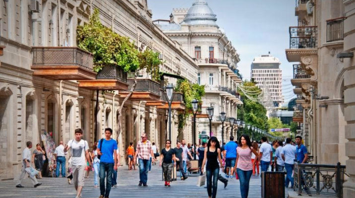 Most of foreign tourists in Azerbaijan in August account for Russian citizens