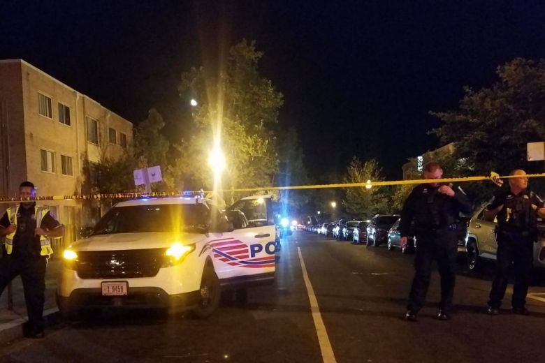 1 dead, 5 injured in Washington D.C. shooting -- police