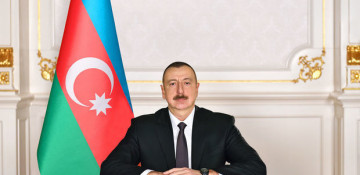President Aliyev congratulates oil industry workers of Azerbaijan on the occasion of 25th anniversary of Contract of the Century and Oil Workers Day