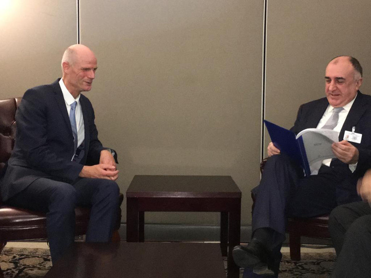 Azerbaijani FM meets with Netherlands’ counterpart