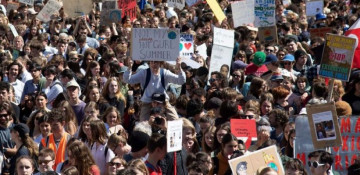 Tens of thousands of New Zealand children kick off new climate strikes