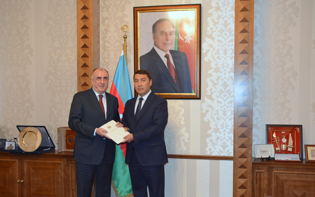 Azerbaijani FM receives newly appointed ambassador of Kazakhstan