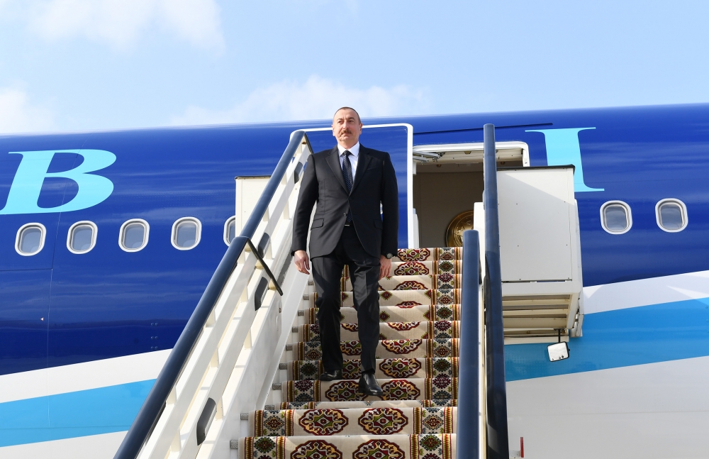 Azerbaijani president arrives in Turkmenistan for working visit