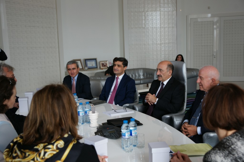 Azerbaijan, Russia discuss development of cultural cooperation