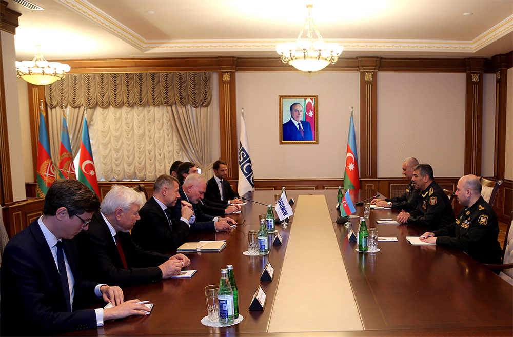 Azerbaijani defense minister meets OSCE MG co-chairs 