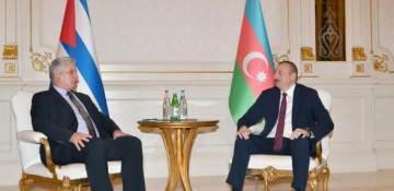 Azerbaijani President meets with President of Cuba