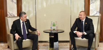 President Ilham Aliyev met with President of Turkmenistan Gurbangulu Berdimuhamedov