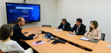 Azerbaijan’s top official discusses expansion of co-op with WEF