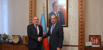 Azerbaijani FM receives incoming Jordanian envoy