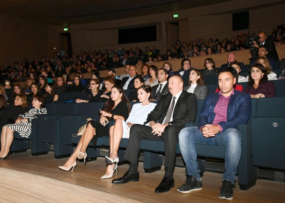 President Ilham Aliyev and first lady Mehriban Aliyeva watch Maxim Galkin’s creative evening in Baku