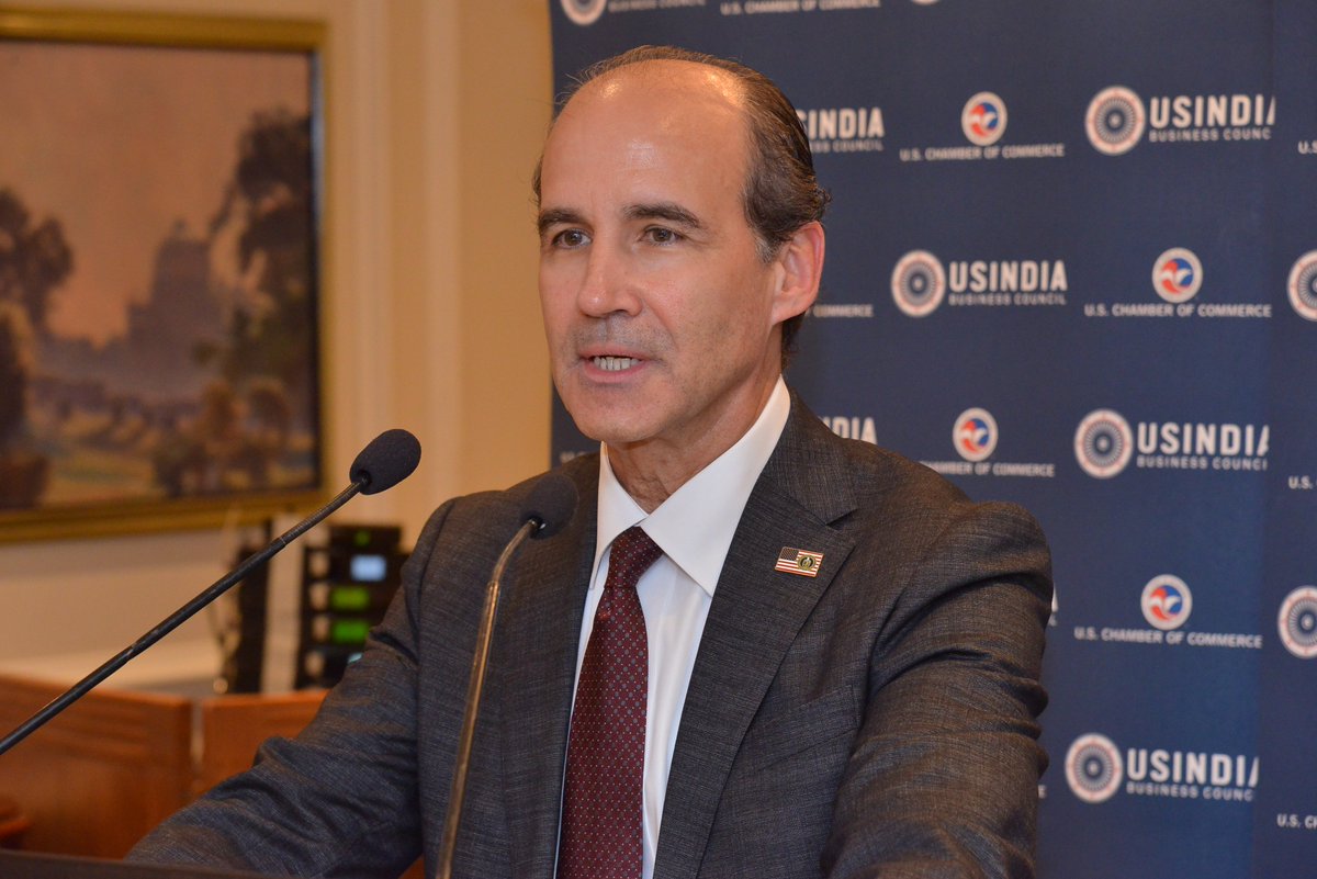 Southern Gas Corridor will help Europe to diversify its gas supplies: Mark W. Menezes