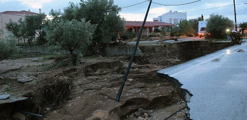 Two drown after Greek storms capsize yacht: coastguard