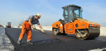 AZN 3,9 mln allocated for major overhaul of automobile roads in Khirdalan