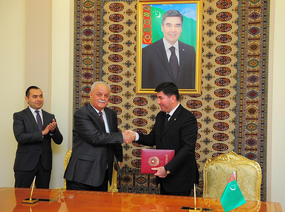 Azerbaijan, Turkmenistan sign intergovernmental agreement on laying fiber-optic backbone cable line through bottom of Caspian Sea