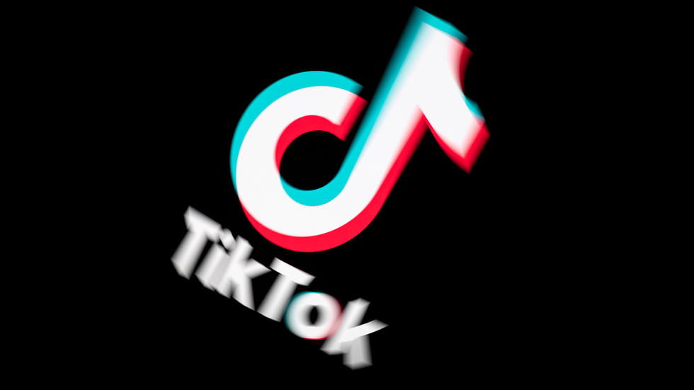 TikTok sued in US over alleged China data transfer